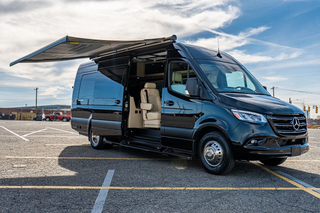 Photo 2 - 2022 Mercedes-Benz Class B Motorhome rental photo 7
