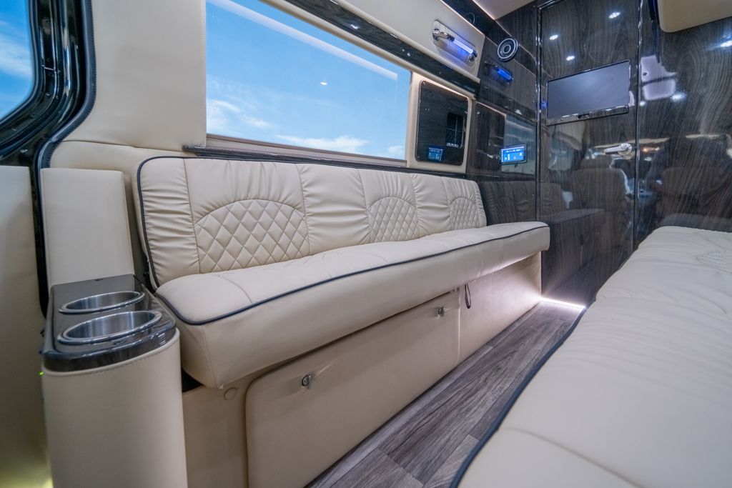 Photo 5 - 2022 Mercedes-Benz Class B Motorhome rental photo 10