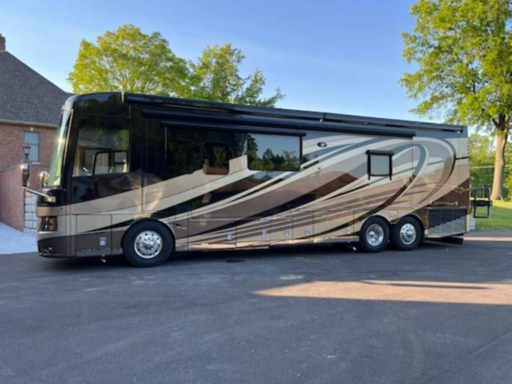 Photo 0 - 2019 Newmar Class A Motorhome rental photo 2