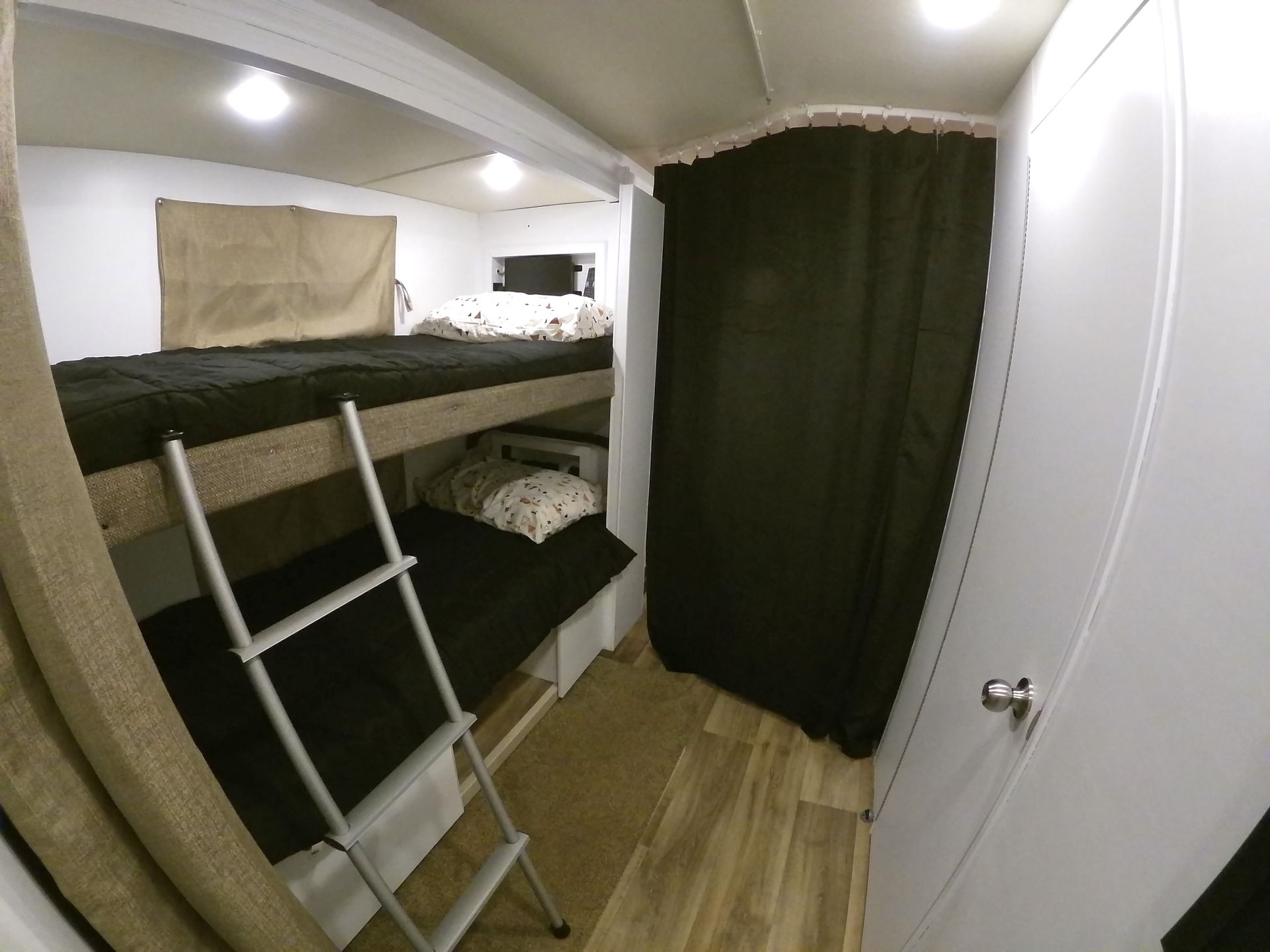 Photo 1 - 2017 Thor Motor Coach Class C Motorhome rental photo 2
