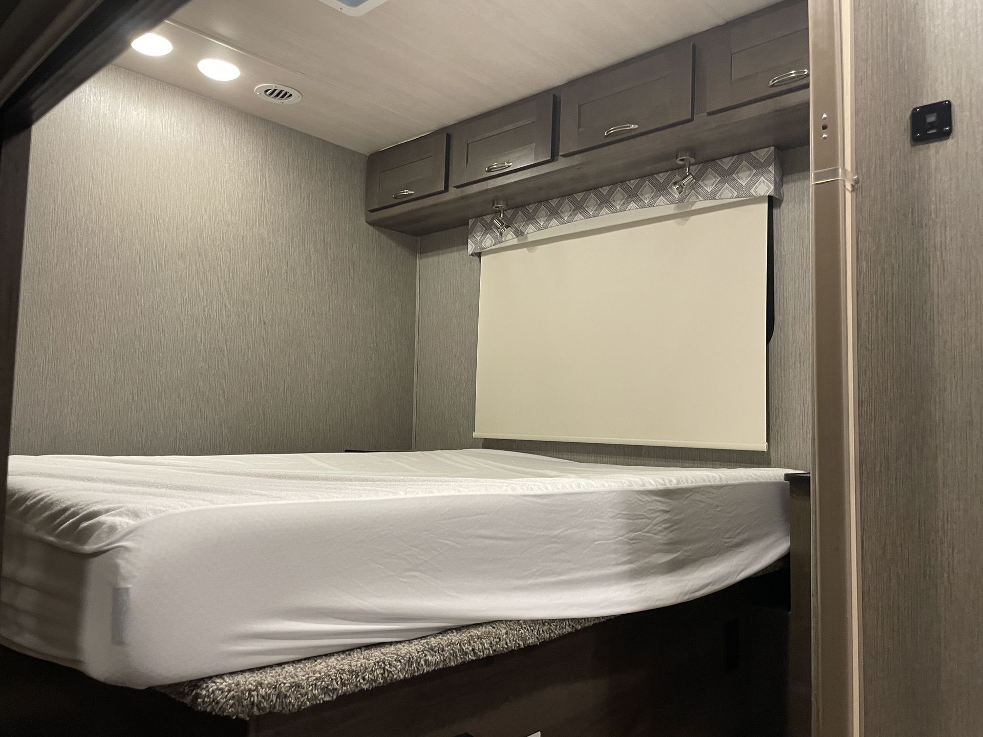 Photo 25 - 2022 Nexus Class C Motorhome rental photo 27