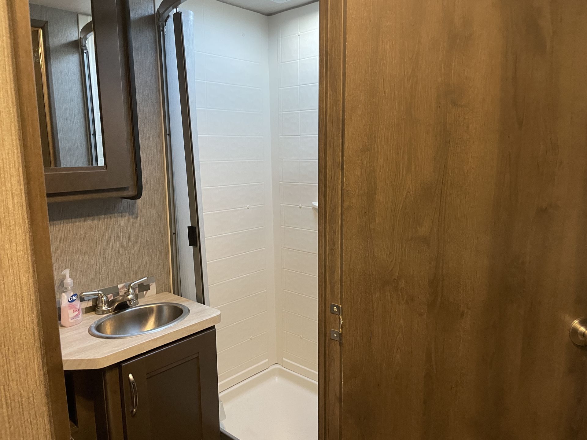 Photo 26 - 2022 Nexus Class C Motorhome rental photo 29