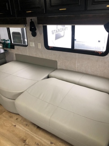 2005 Holiday Rambler 38pdq Class A Motorhome for rent in Morgantown, PA
