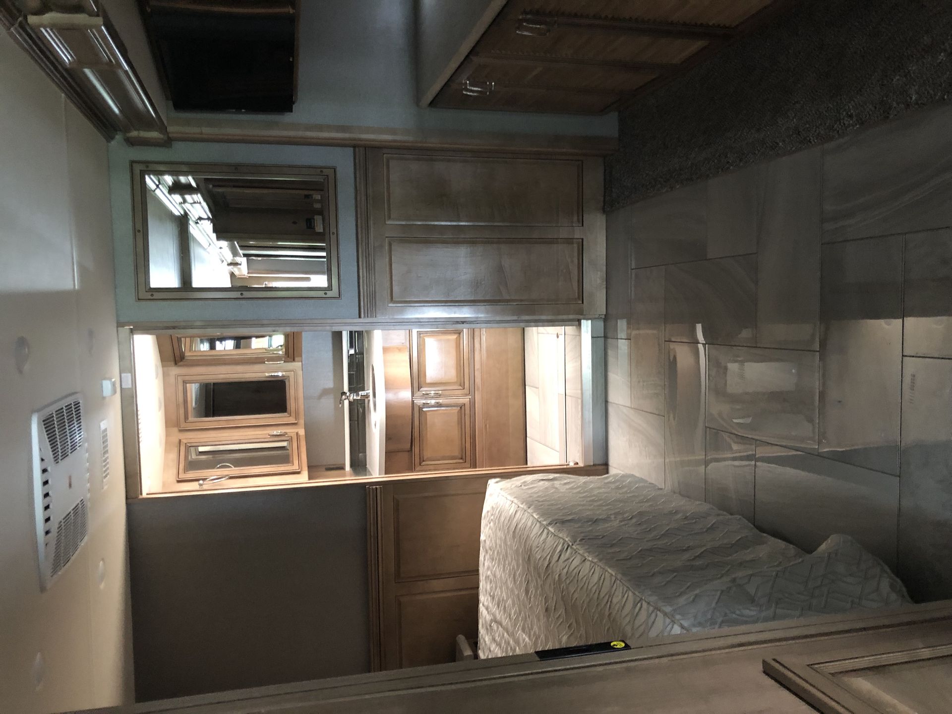 Photo 12 - 2019 Fleetwood Class A Motorhome rental photo 11