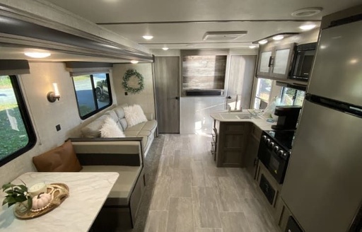 2021 Flagstaff 27BHS Travel Trailer for rent in Clermont, FL