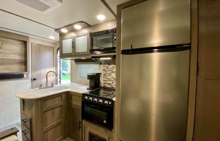 Photo 2 - 2021 Flagstaff Travel Trailer rental photo 6