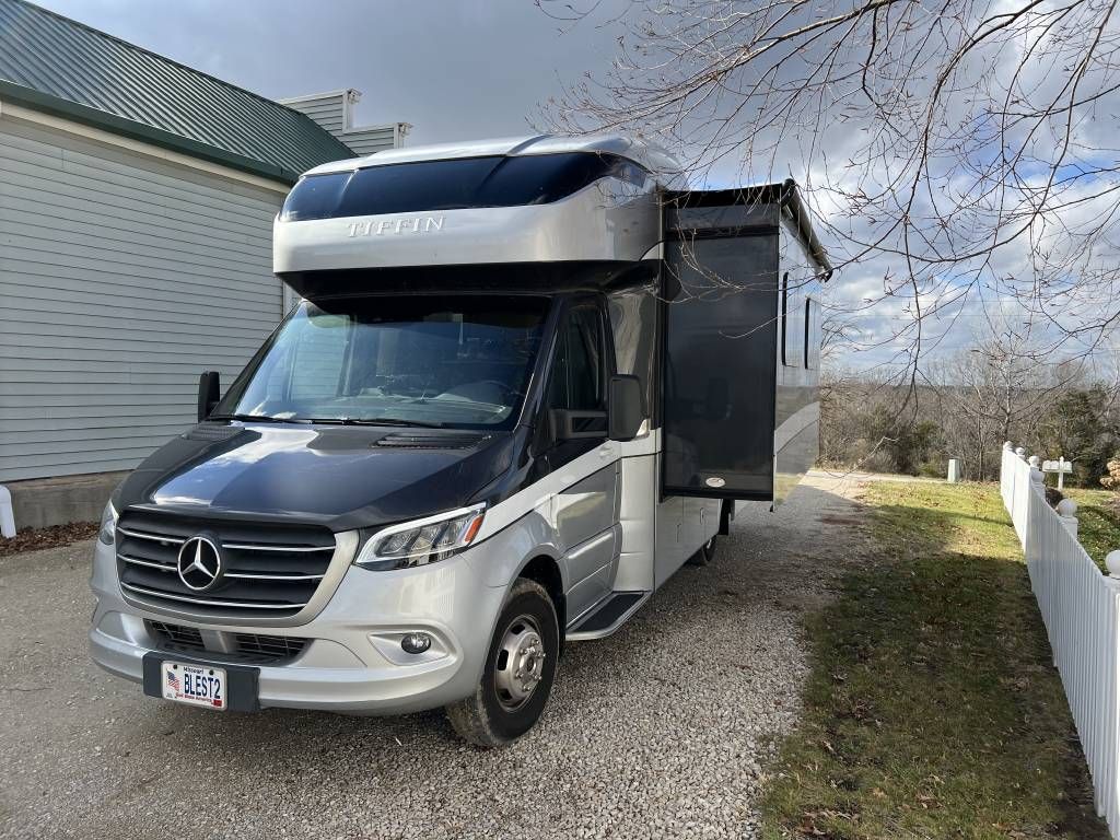 Photo 0 - 2021 Tiffin Motorhomes Class C Motorhome rental photo 2