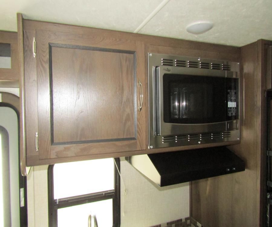 Photo 12 - 2020 Coachmen Class C Motorhome rental photo 14