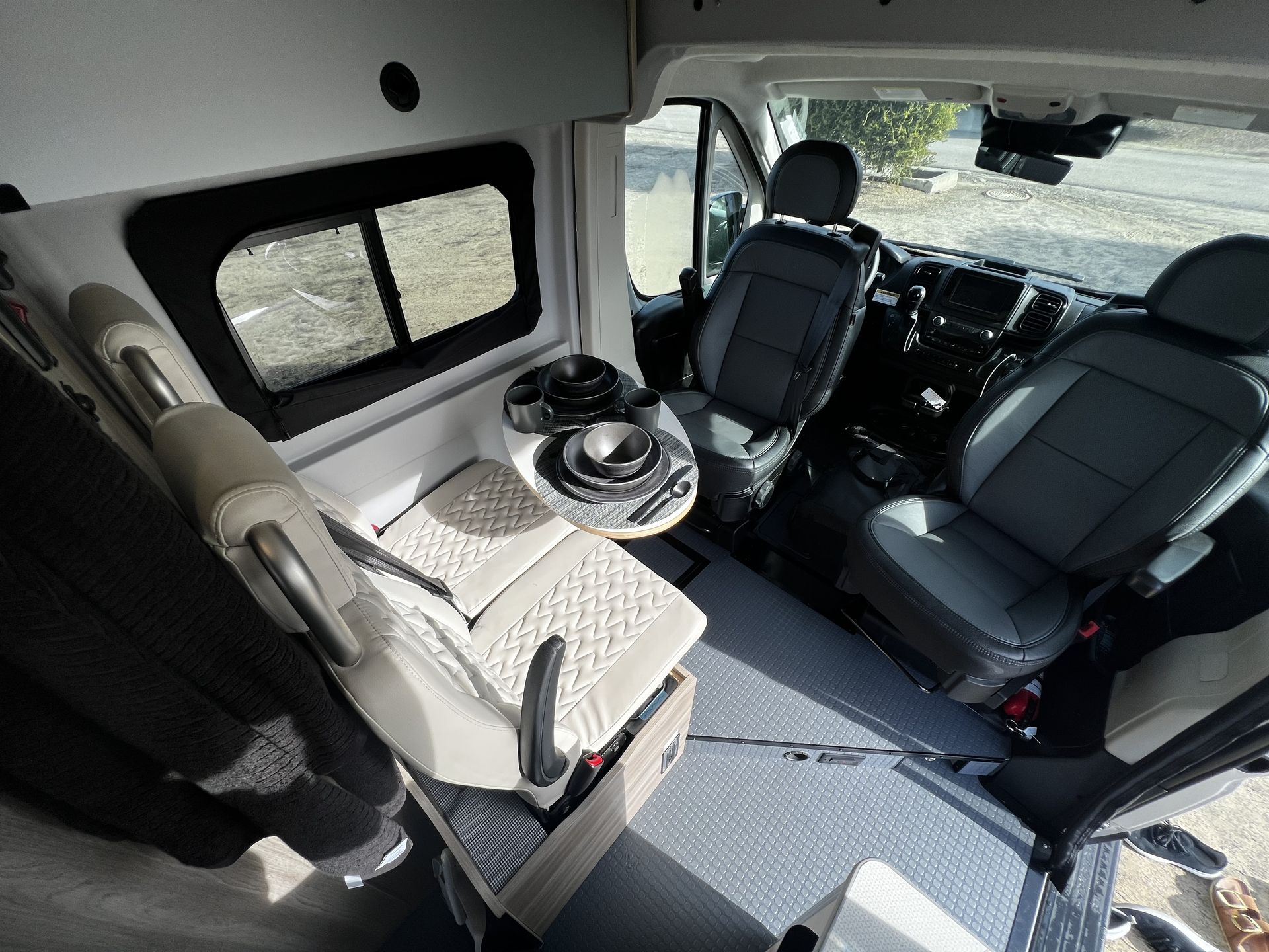 Photo 9 - 2023 Winnebago Class B Motorhome rental photo 16