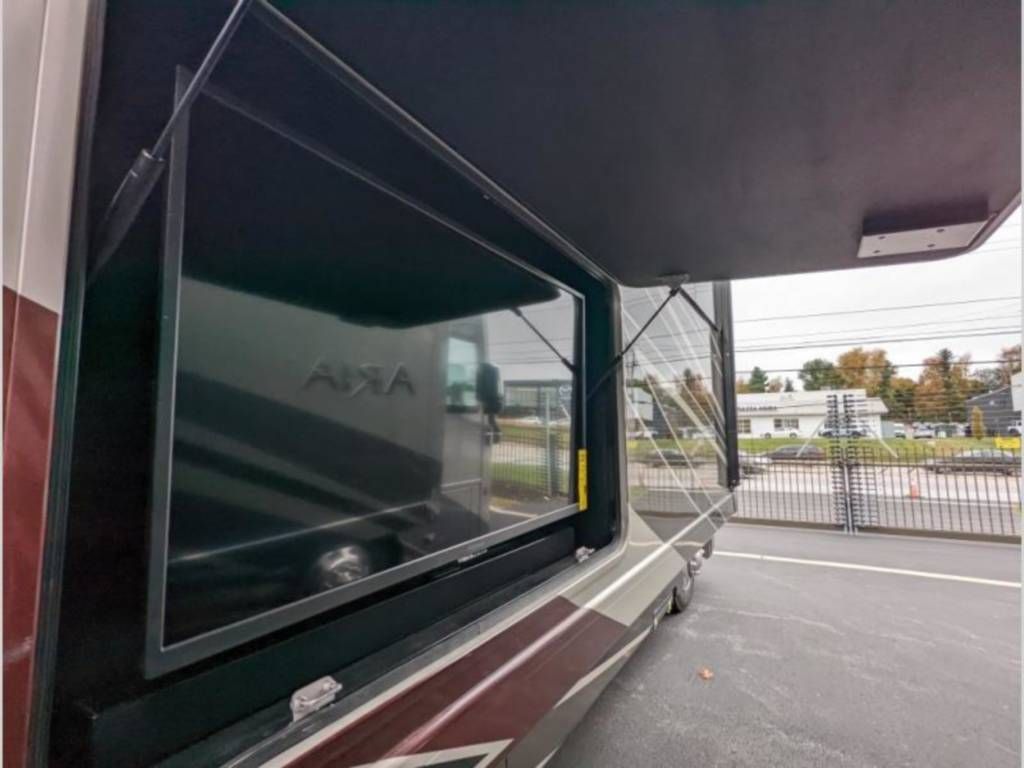 Photo 1 - 2020 Thor Motor Coach Class A Motorhome rental photo 9