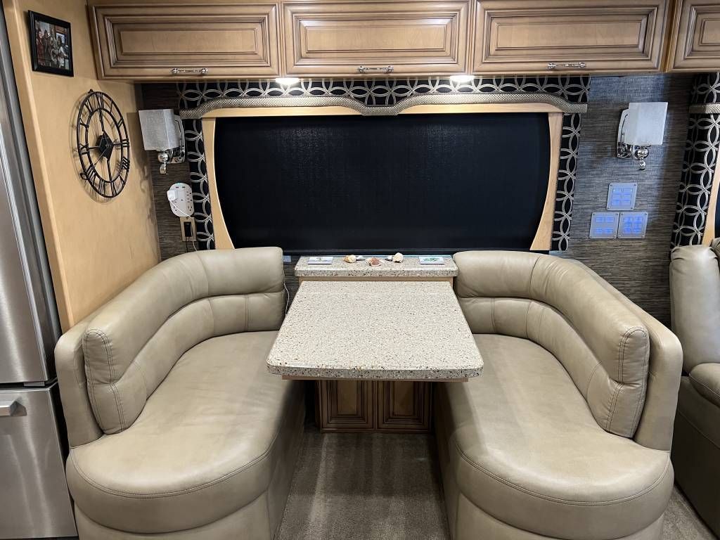 Photo 1 - 2019 Newmar Class A Motorhome rental photo 11