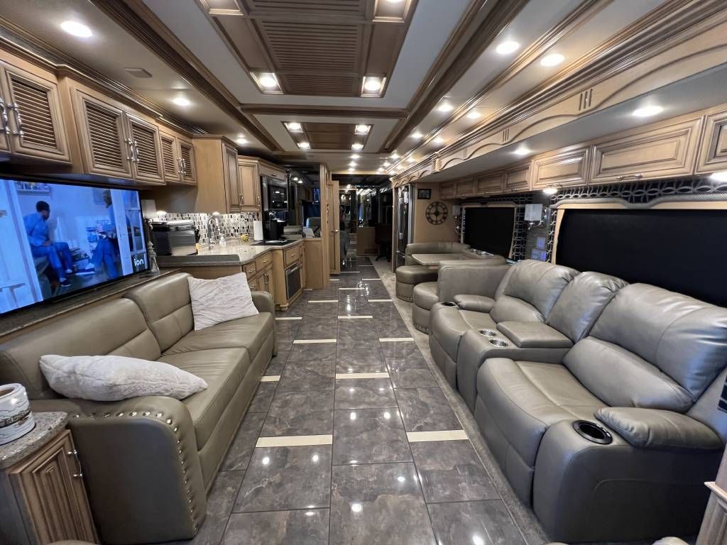 Photo 1 - 2019 Newmar Class A Motorhome rental photo 12