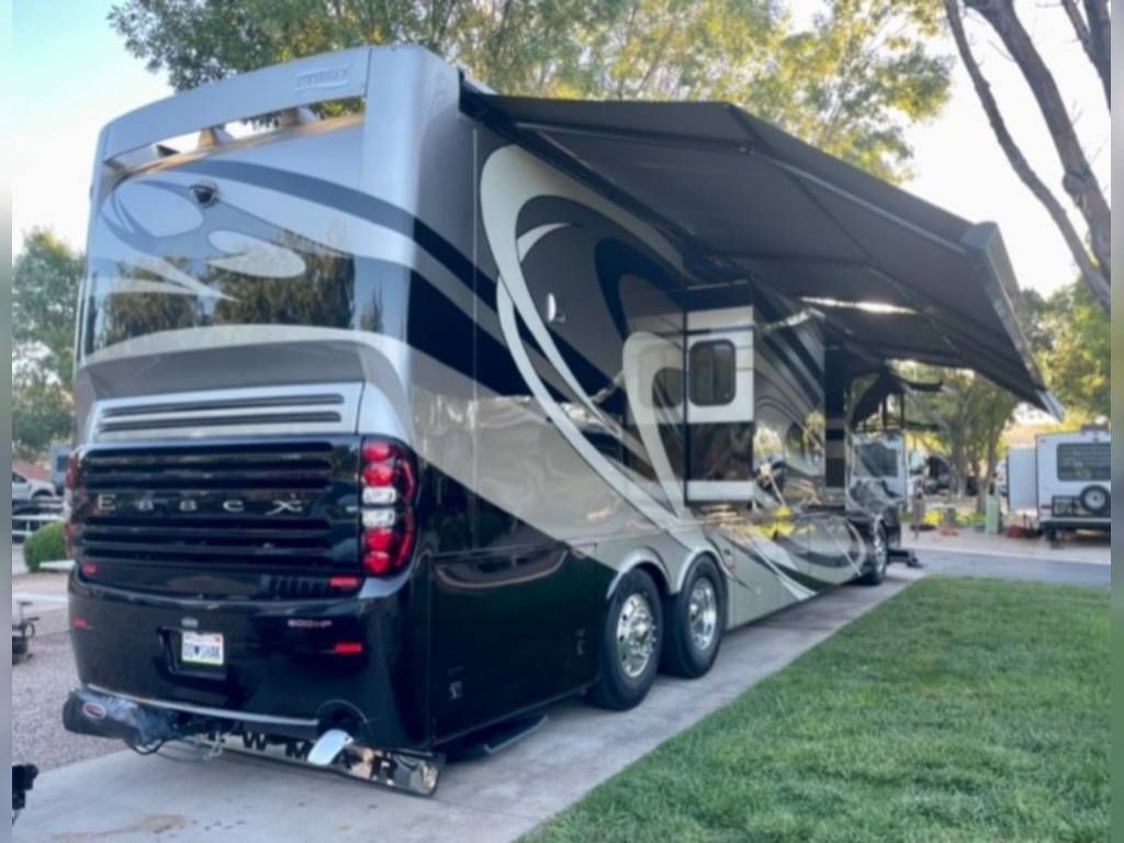 Photo 1 - 2020 Newmar Class A Motorhome rental photo 3