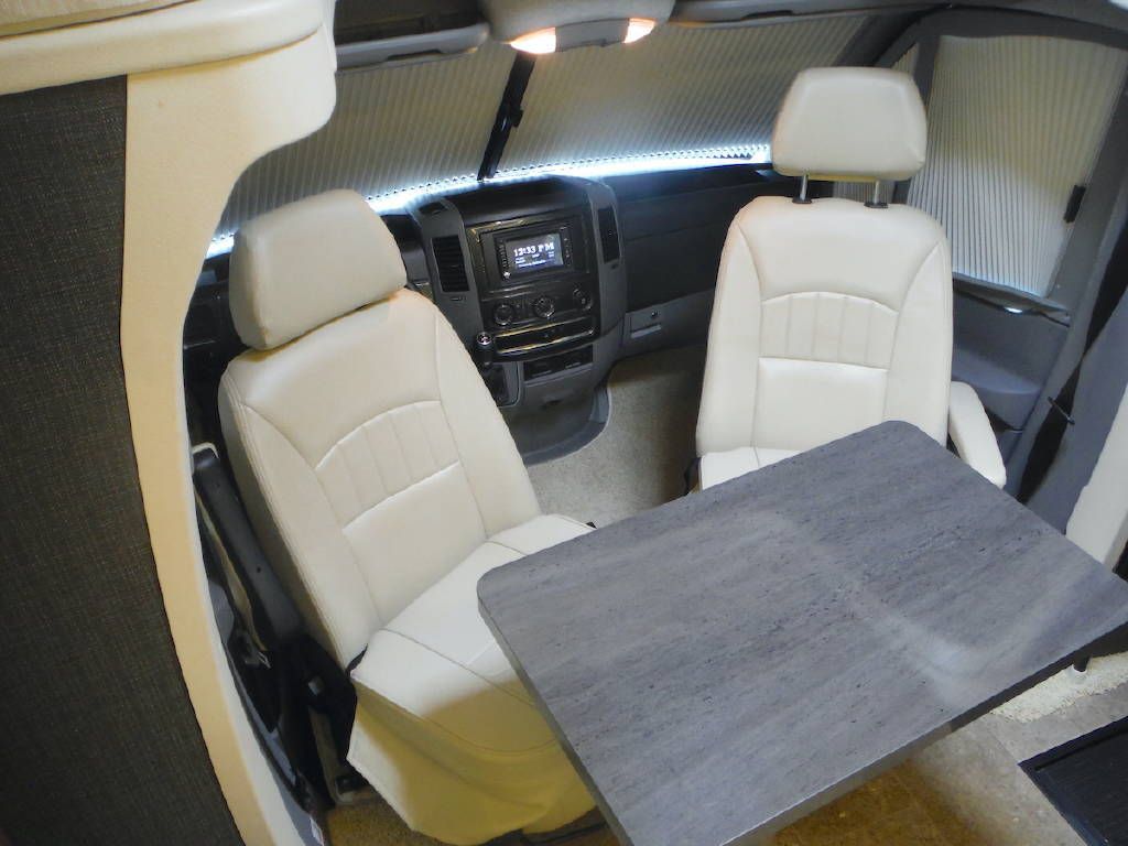 Photo 3 - 2020 Winnebago Class C Motorhome rental photo 10