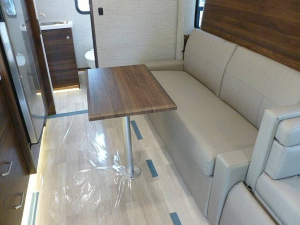 Photo 4 - 2020 Winnebago Class C Motorhome rental photo 11