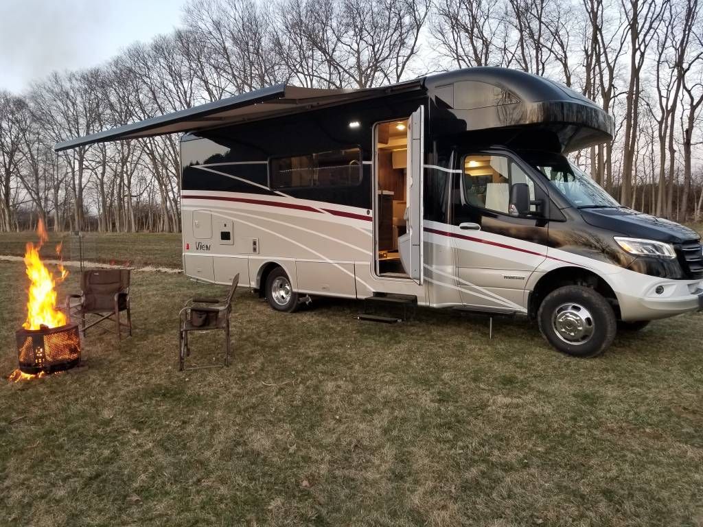 Photo 1 - 2021 Winnebago Class C Motorhome rental photo 2