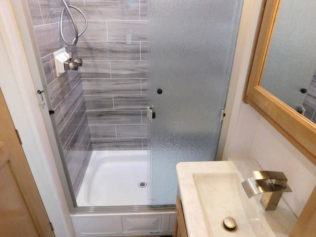 Photo 2 - 2020 Winnebago Class C Motorhome rental photo 9