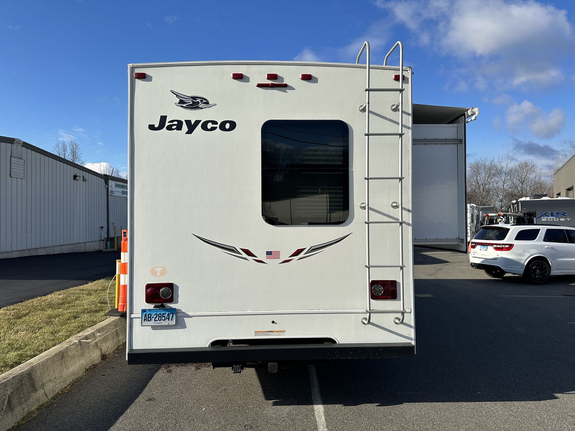 Photo 1 - 2018 Jayco Class C Motorhome rental photo 6