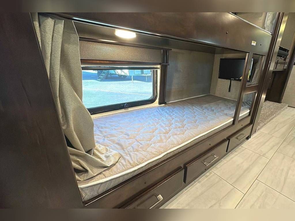 Photo 1 - 2018 Jayco Class C Motorhome rental photo 10