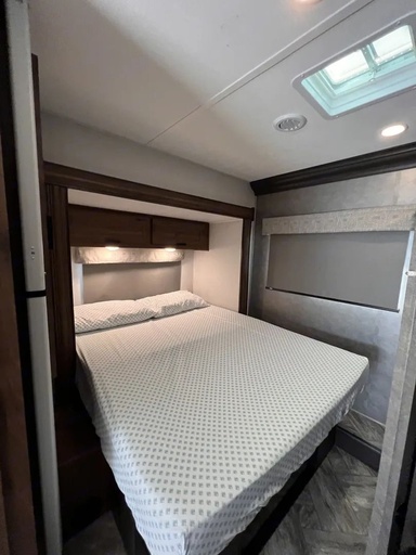 2022 Forest River Sunseeker 2550Dsle Class C Motorhome for rent in Portland, OR