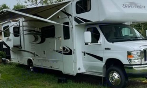 Photo 0 - 2014 Forest River Class C Motorhome rental photo 7