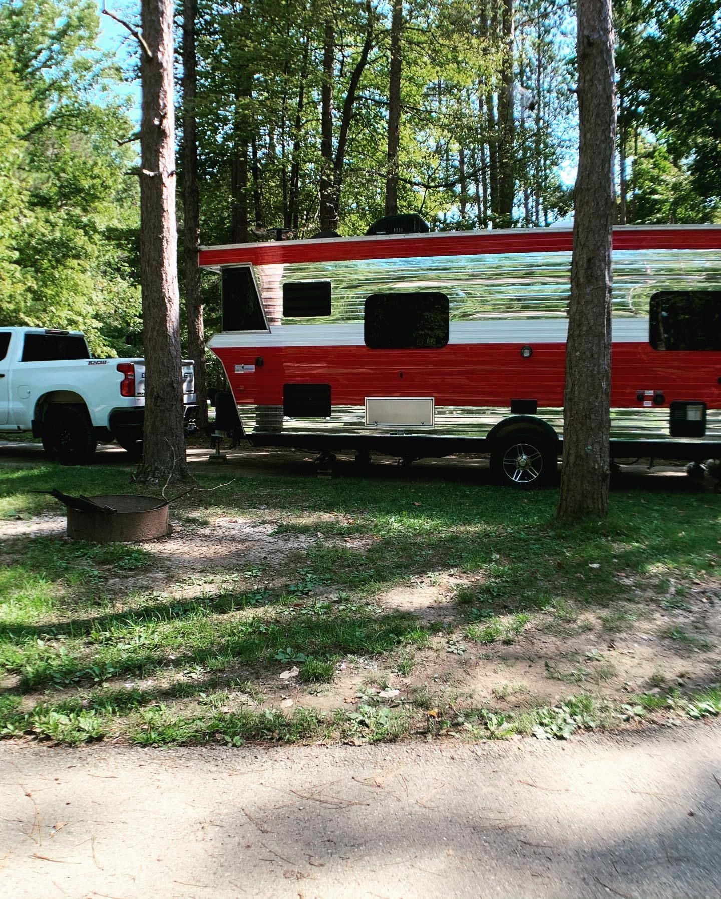 Photo 5 - 2019 HEART LAND Travel Trailer rental photo 19
