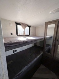 Photo 0 thumbnail 3