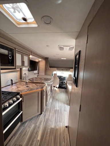 2022 Thor Motor Coach Four Winds 28Z Class C Motorhome for rent in Portland, OR