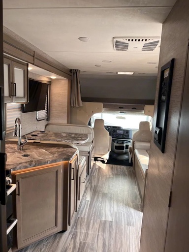 2022 Thor Motor Coach Four Winds 28Z Class C Motorhome for rent in Portland, OR