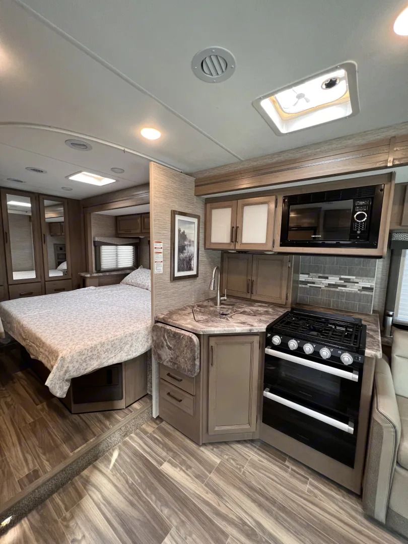 Photo 0 - 2022 Thor Motor Coach Class C Motorhome rental photo 11
