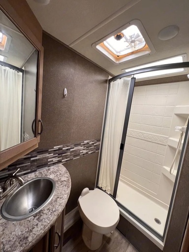 2020 Thor Motor Coach Four Winds 22B Class C Motorhome for rent in Portland, OR