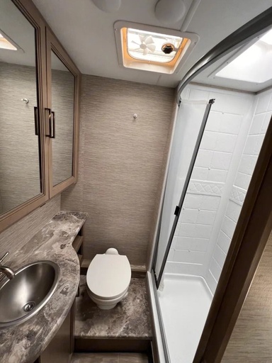 2022 Thor Motor Coach Four Winds 30D Class C Motorhome for rent in Portland, OR