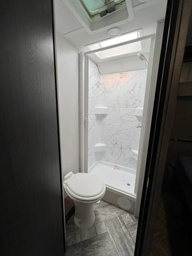 Photo 0 thumbnail 3