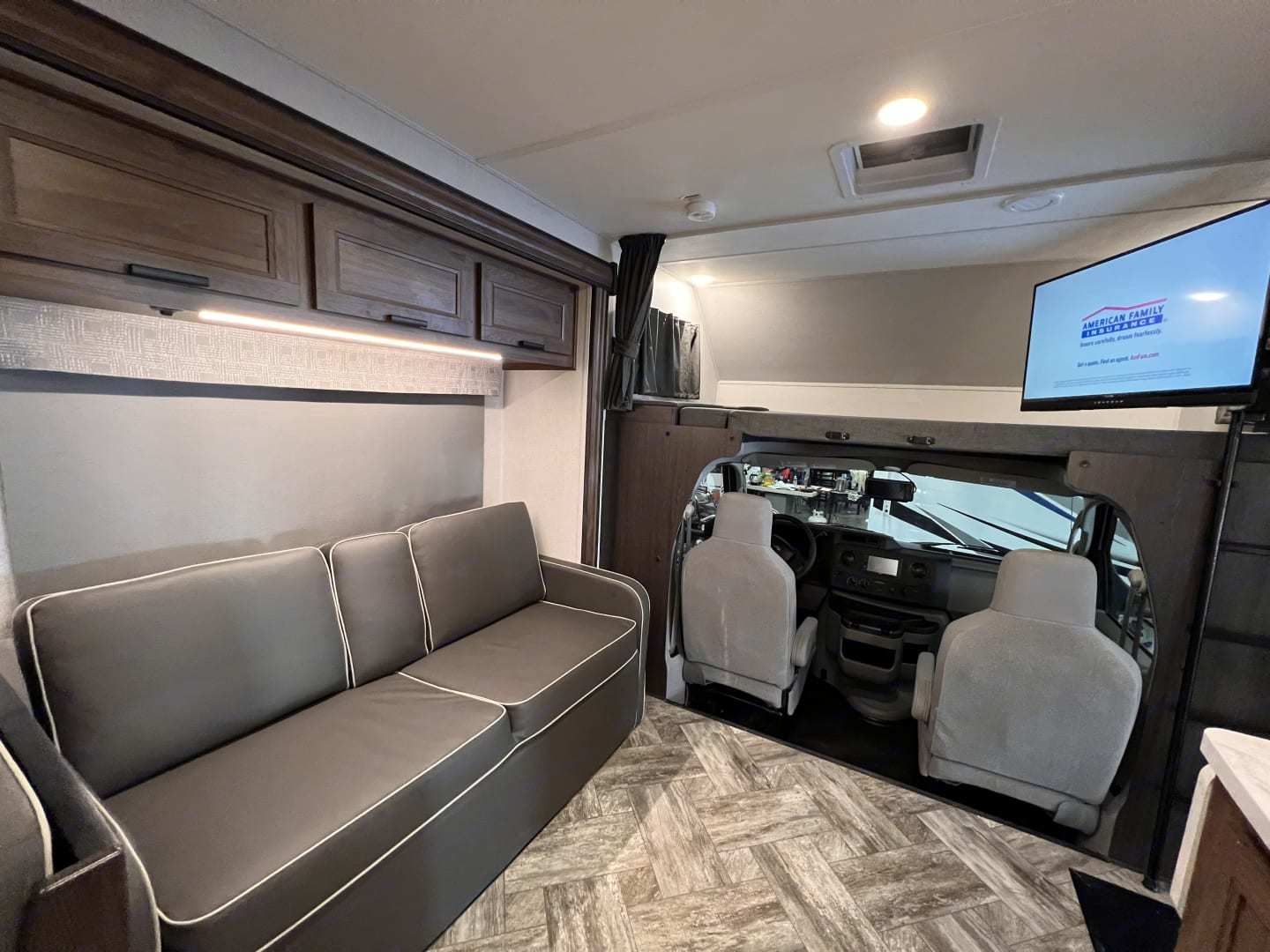 Photo 1 - 2023 Forest River Class C Motorhome rental photo 13