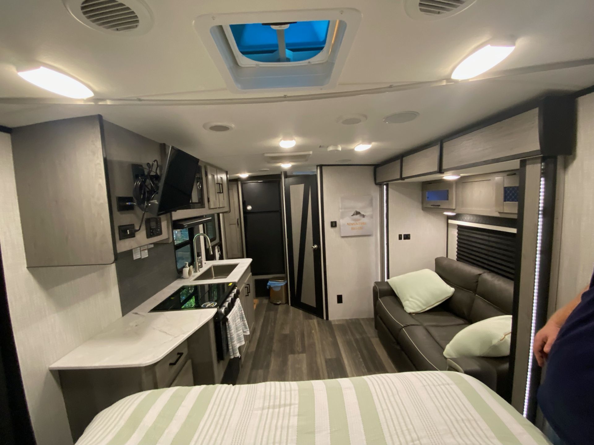 Photo 2 - 2021 Heartland Travel Trailer rental photo 17