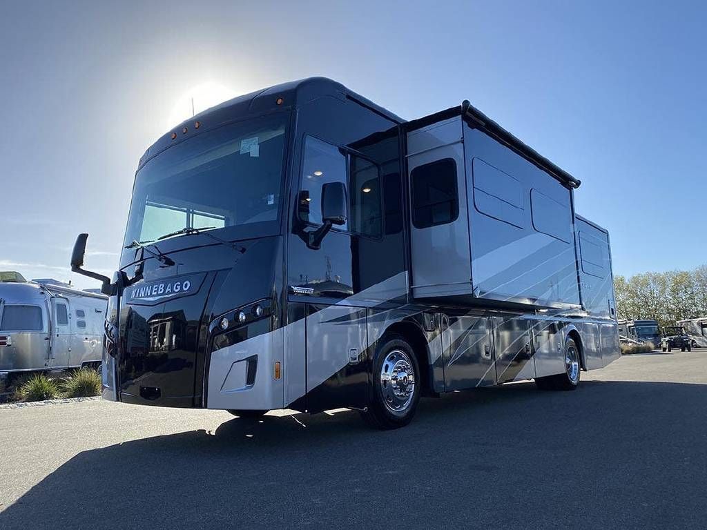 Photo 2 - 2021 Winnebago Class A Motorhome rental photo 17
