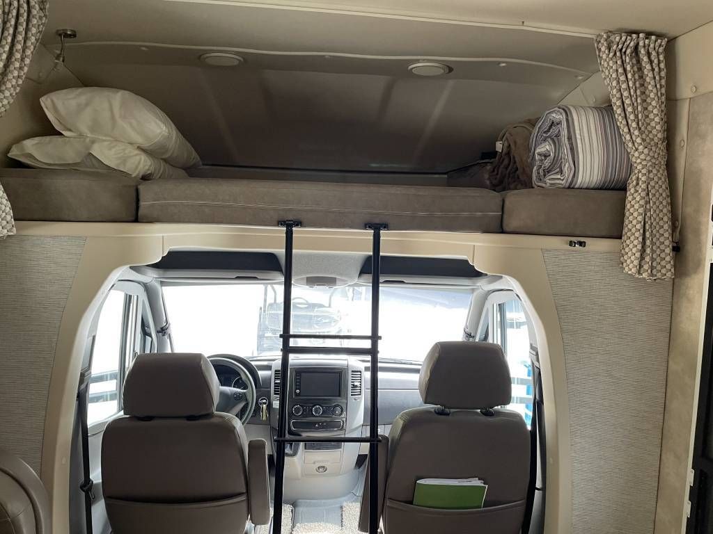 Photo 1 - 2019 Winnebago Class C Motorhome rental photo 4