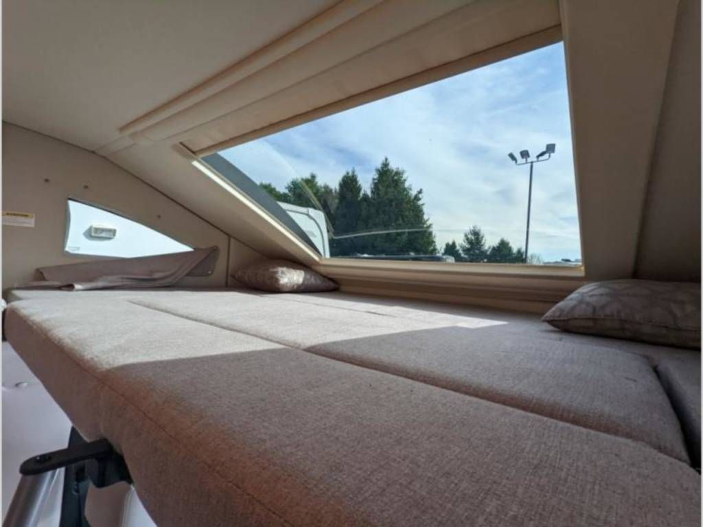 Photo 4 - 2019 Winnebago Class C Motorhome rental photo 10