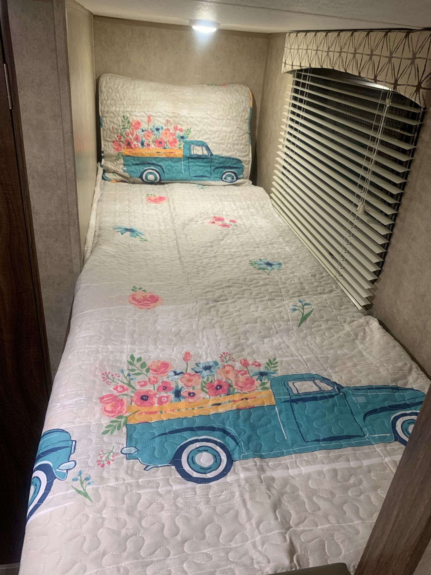Photo 0 - 2018 Viking Travel Trailer rental photo 8