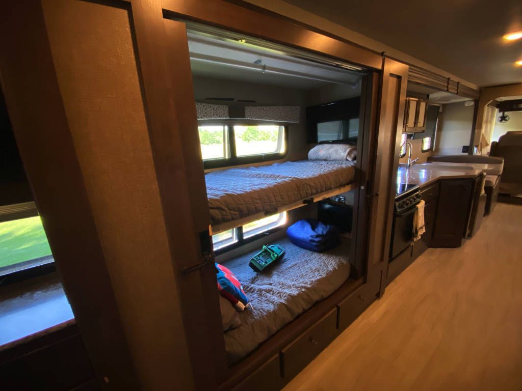 Photo 1 - 2019 Thor Class A Motorhome rental photo 11