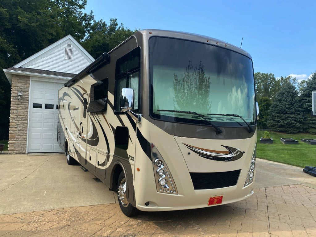 Photo 2 - 2019 Thor Class A Motorhome rental photo 14