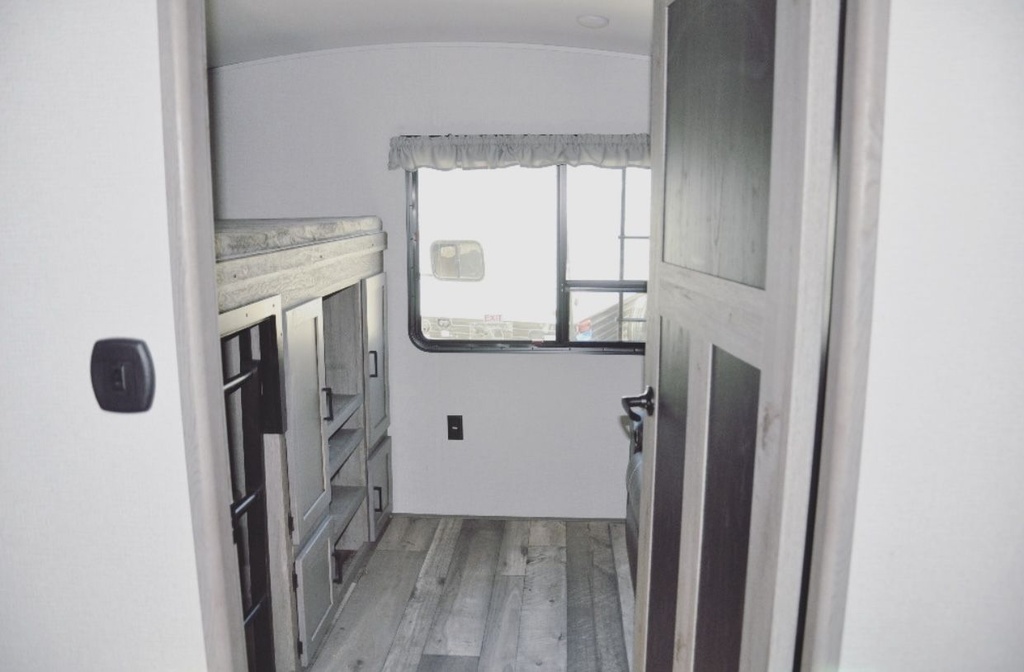 Photo 11 - 2021 Keystone Travel Trailer rental photo 16