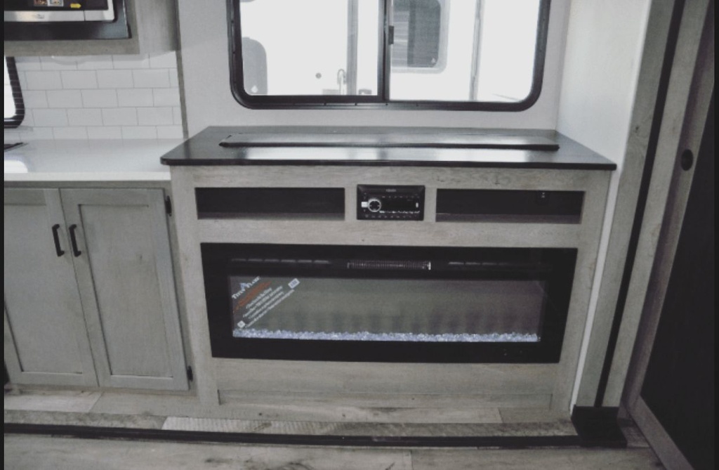 Photo 13 - 2021 Keystone Travel Trailer rental photo 23