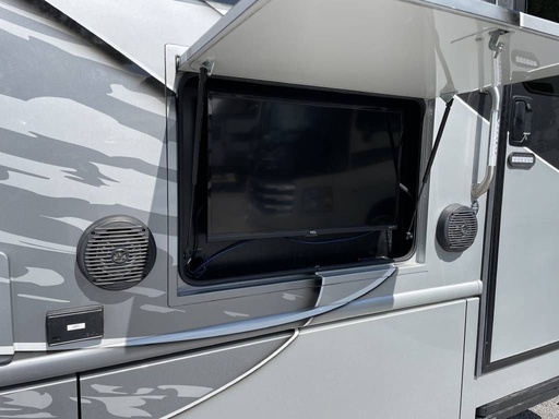 2020 Dynamax ISATA 5 SERIES 35DB Class C Motorhome for rent in Philadelphia, PA