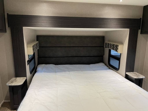2020 Dynamax ISATA 3 SERIES 24RW Class C Motorhome for rent in Philadelphia, PA