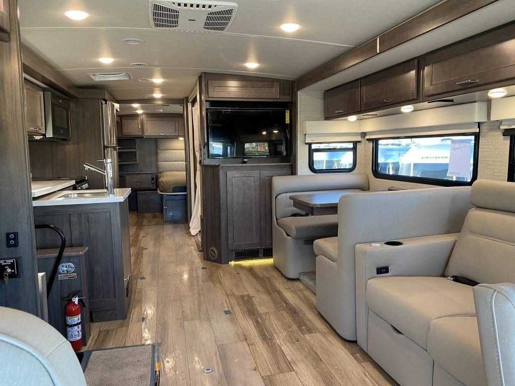 Photo 1 - 2020 Winnebago Class A Motorhome rental photo 7