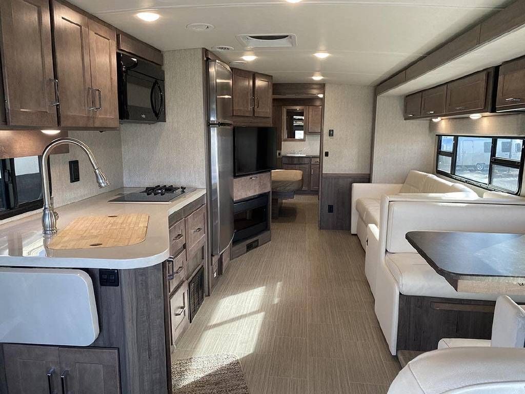 Photo 1 - 2021 Winnebago Class A Motorhome rental photo 10