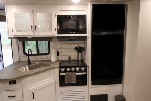 2023 Keystone Hideout 29QBS Travel Trailer for rent in Orlando, FL