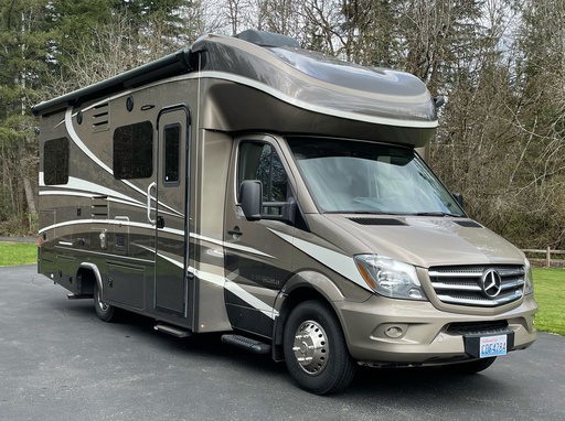 2017 Dynamax Corp isata 3 Class C Motorhome for rent in Battle Ground, WA