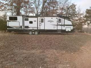 2021 Grand Design Imagine 3250BH Travel Trailer for rent in Rogers, AR